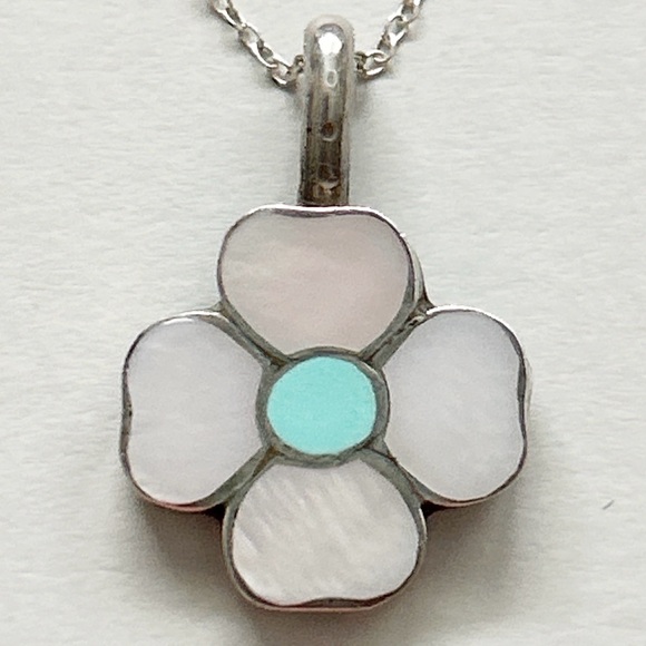 Vintage Southwestern Turquoise Mother of Pearl Inlay Flower Necklace